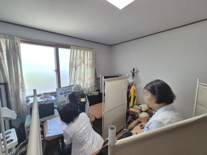 시니어의료진 농촌 의료활력단 · 전북 김제 사진 6